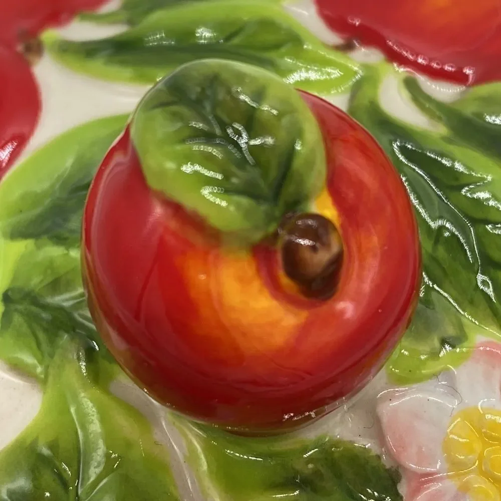 Temp-tations Hand Crafted and Hand Painted by Tara Set Mini Apple Dishes
